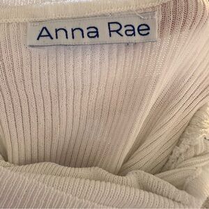 Anna Rae White Ribbed Turtleneck Size Small